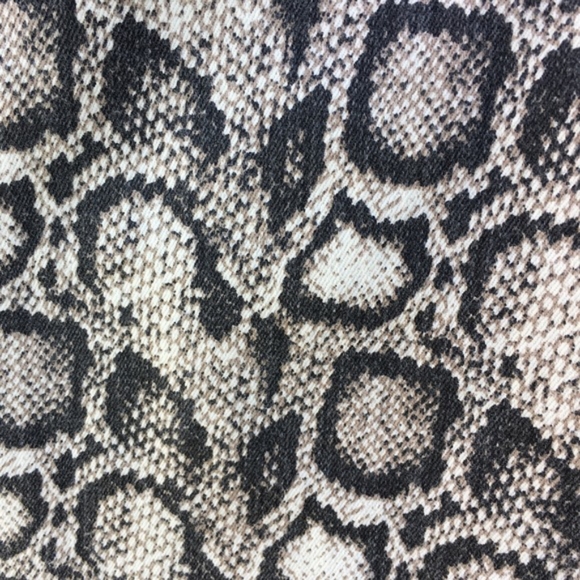 NWT Good American "Good Legs" Skinnies - Picture 2 of 3